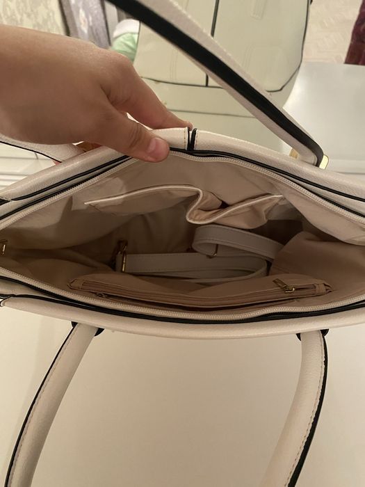 Кожаная сумка белая