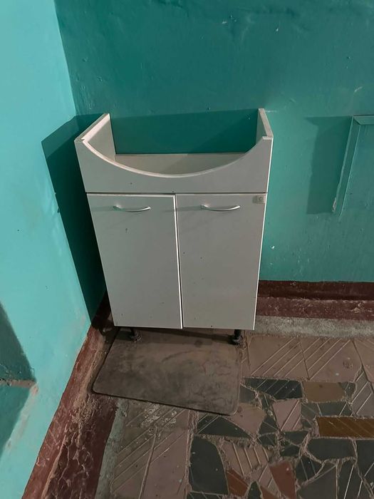 Продам кухонный стол