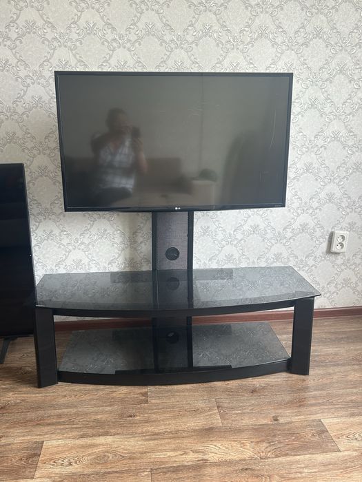 Подставка под телевизор