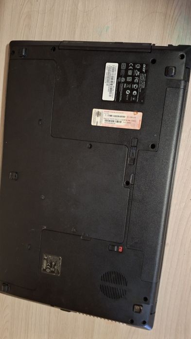Acer ноутбук (Core i3 / 4GB RAM)