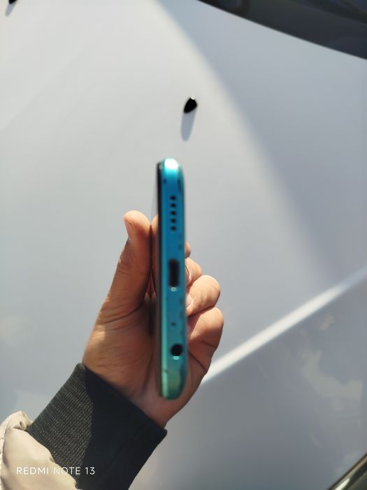 Tecno Spark S8 sotiladi 8/64