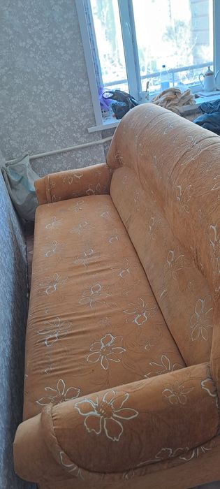 Отдадим диван даром