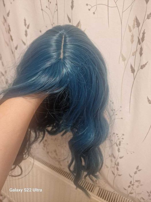 Тъмно синя перука до рамене. Изкуствена коса