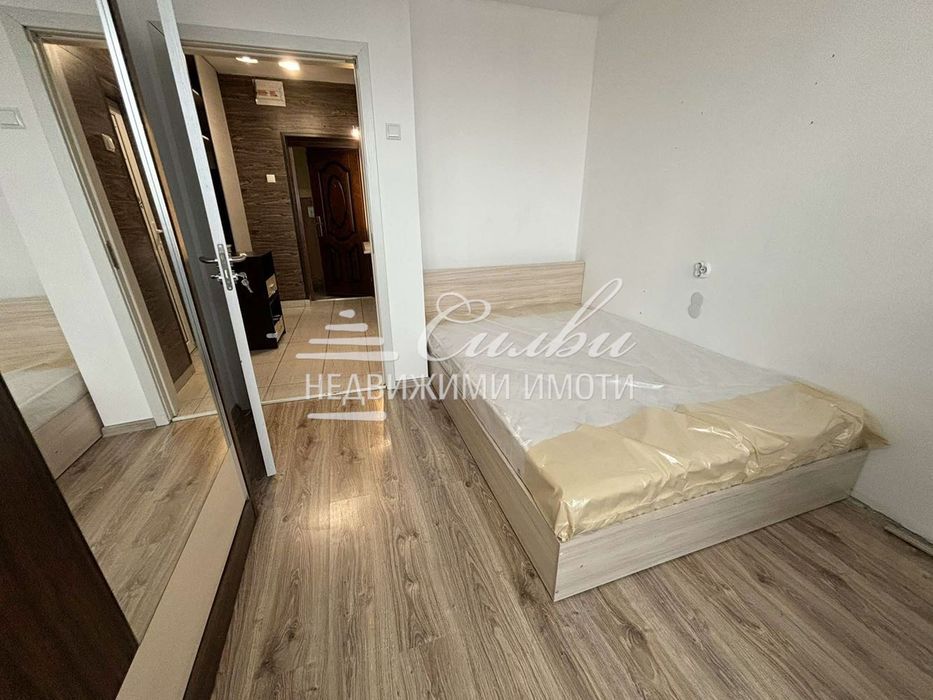 Дава се под наем Двустаен апартамент в Шумен, Център - 45 кв.м за 280.5 € - Снимка #3