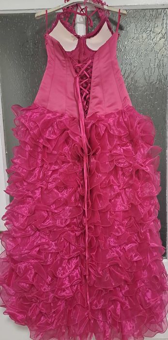 Rochie eveniment, model deosebit