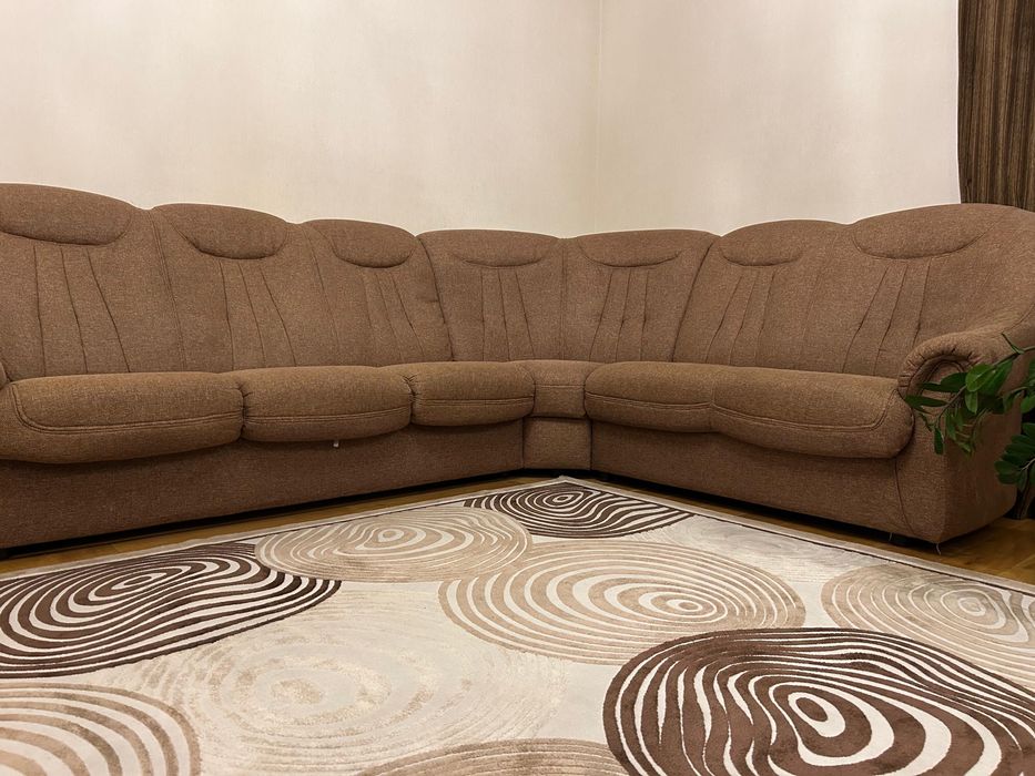 Угловой дивае кровать и кресло