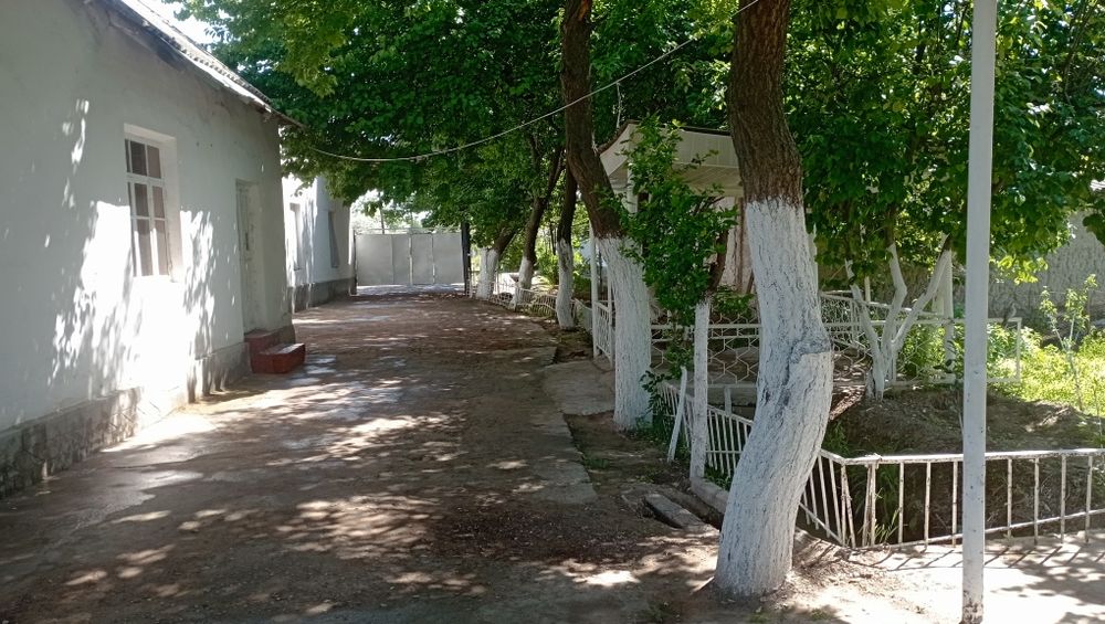 Tayyor turar joy sotiladi 30sotiq gaz svet suv bilan taʼminlangan