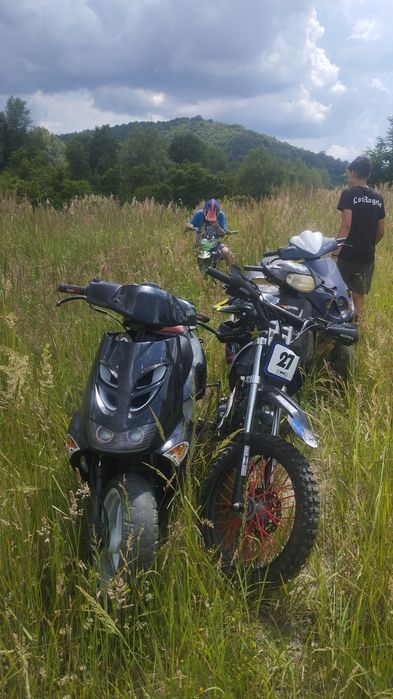 Aprilia SR2 preț negociabil (fac și schimburi )