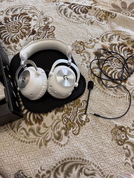 Продам наушники Logitech G Pro X2 Lightspeed