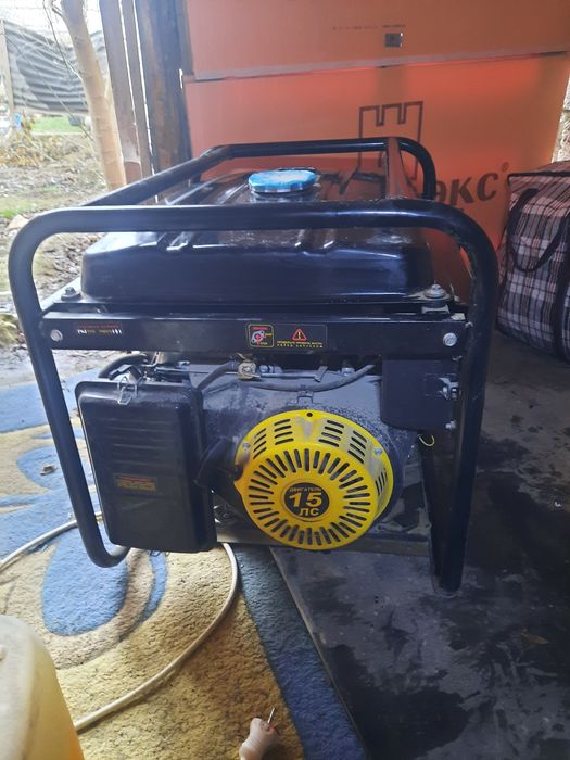 Продам бензогенратор 8000ват