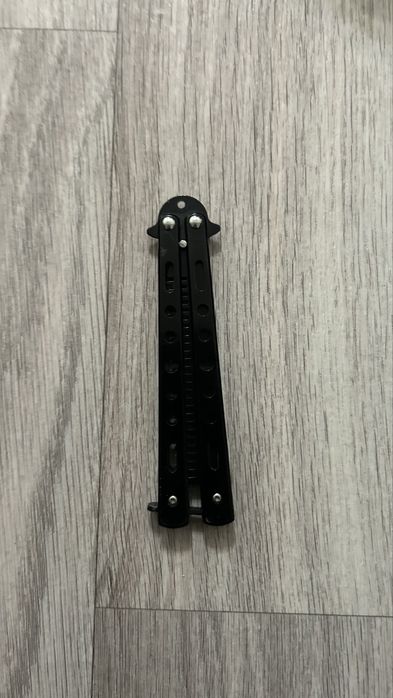 бабочка расческа