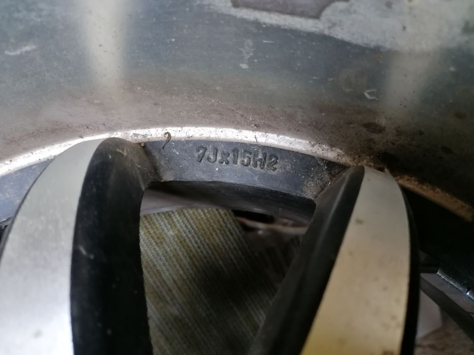 Джанти 15 4х100 със нови гуми