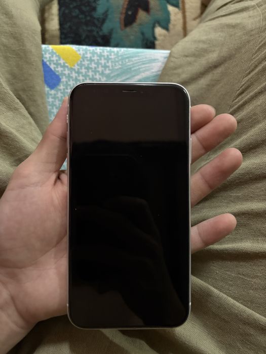 Iphone xr 64 77%
