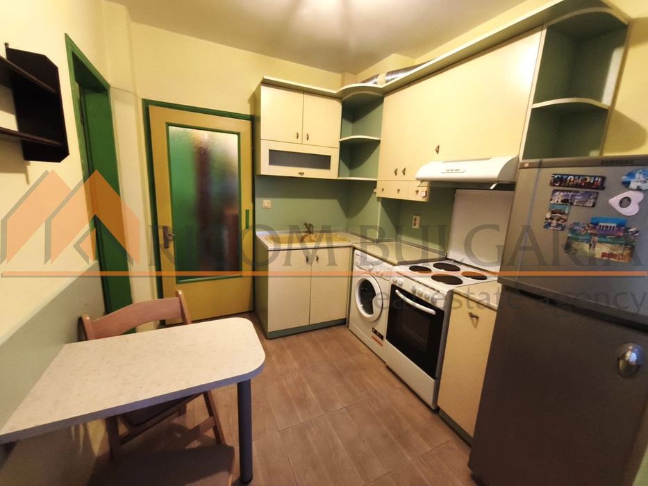 1-стаен в Варна-Лятно кино Тракия площ 40