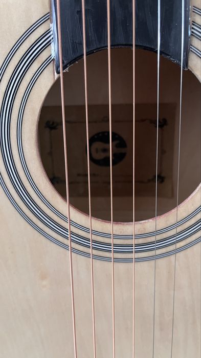 Гитара акустика