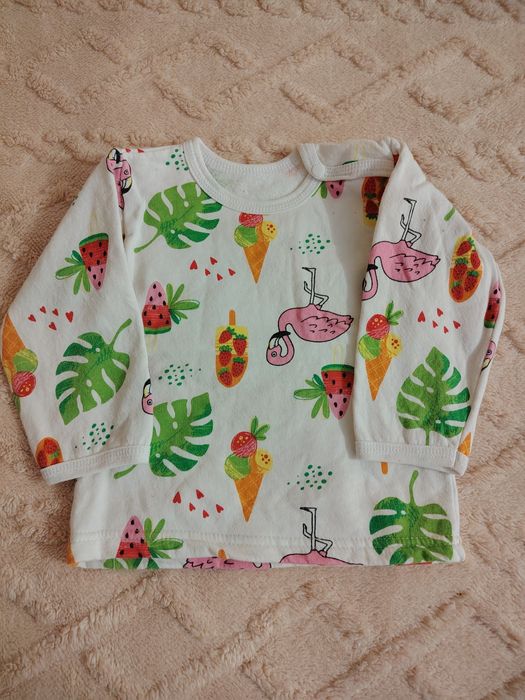 Продам кофточку на малышку