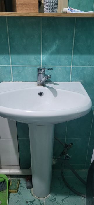 Раковина с краном все работает