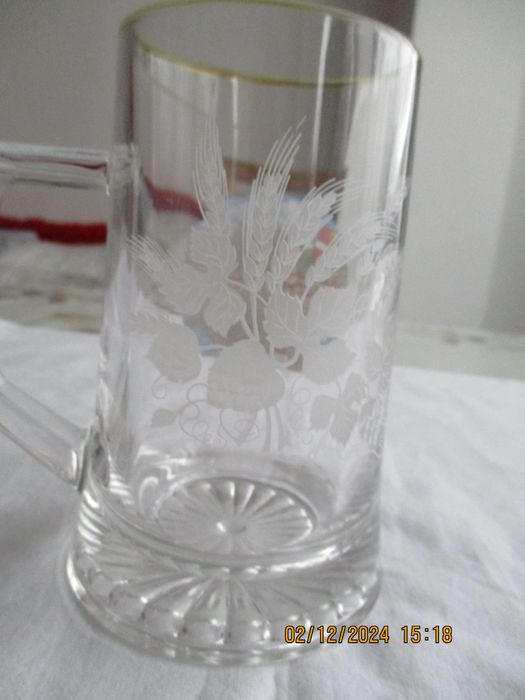 Продавам халба за бира