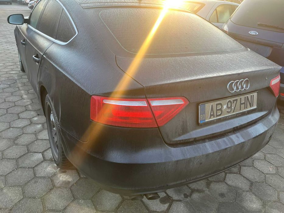 bara spate audi a5 2011