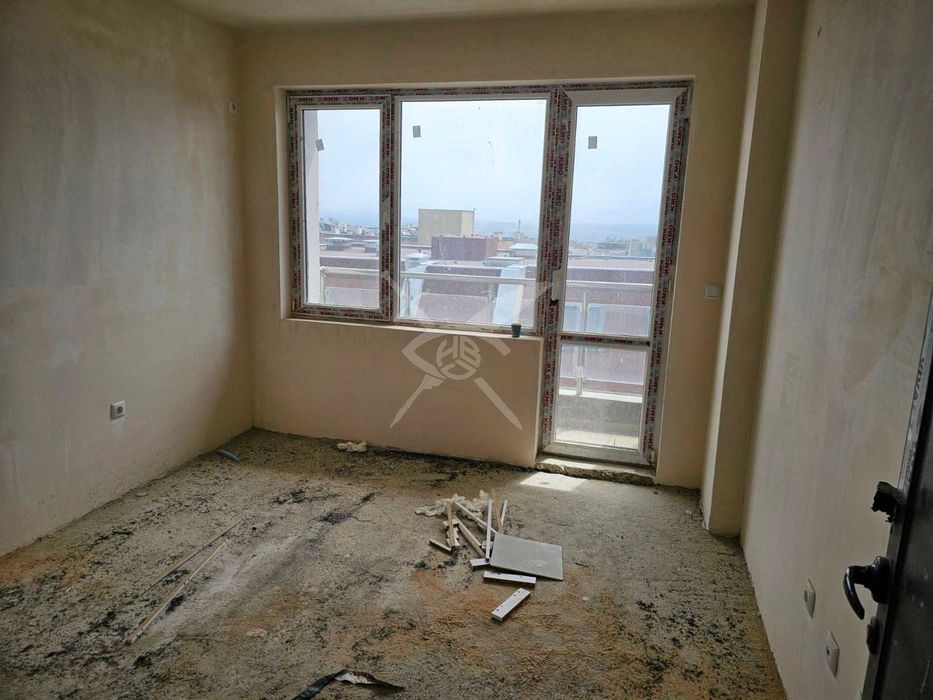 Тристаен апартамент в Меден рудник 36109