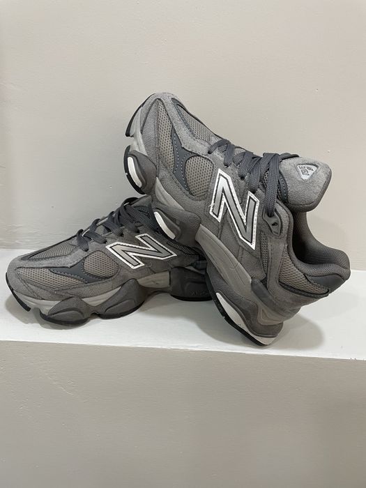 Adidasi dama New Balance 9060