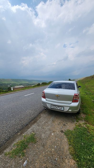 Chevrolet Cobalt 2014 2 sotiladi