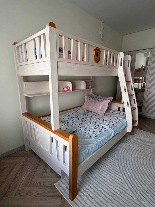 двухъярусная кровать