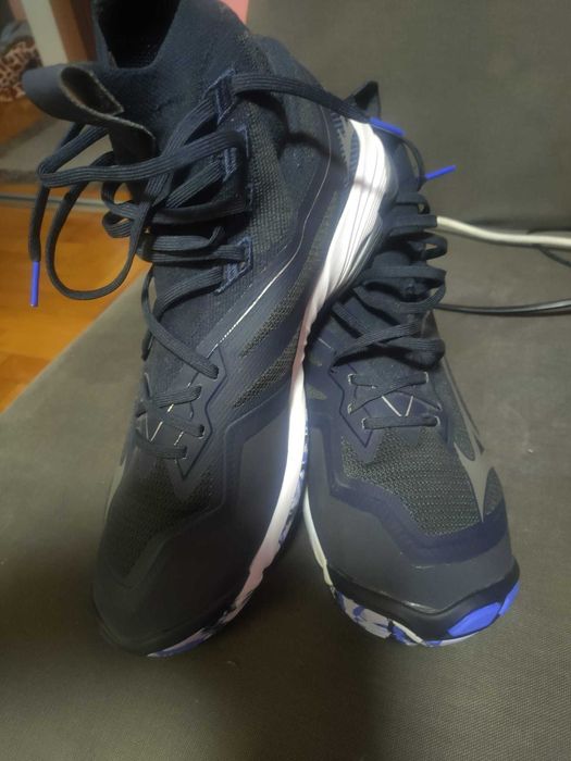 Mizuno Enerzy albastri