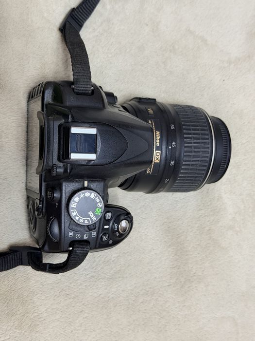 Nikon D3100 + объектив 18–55 мм