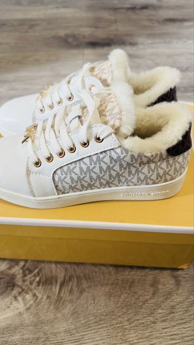 Кроссовки белого цвета Michael Kors