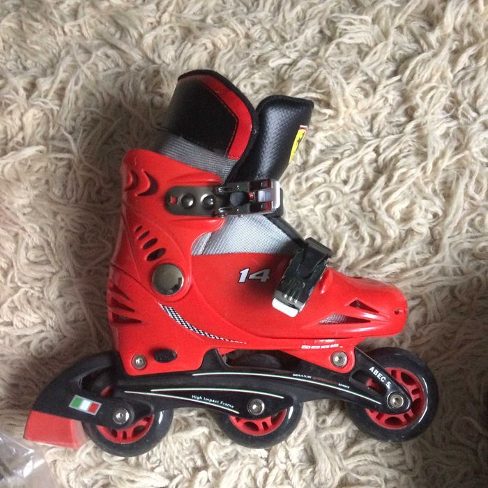 Role in-line Ferrari, 30-33