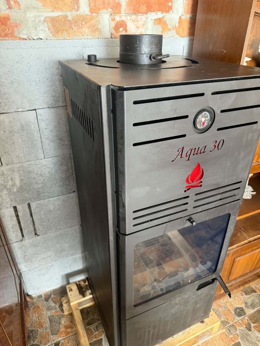 Termoșemineu Aqua Premium 30kW, Termoșemineu pe lemne și bricheți