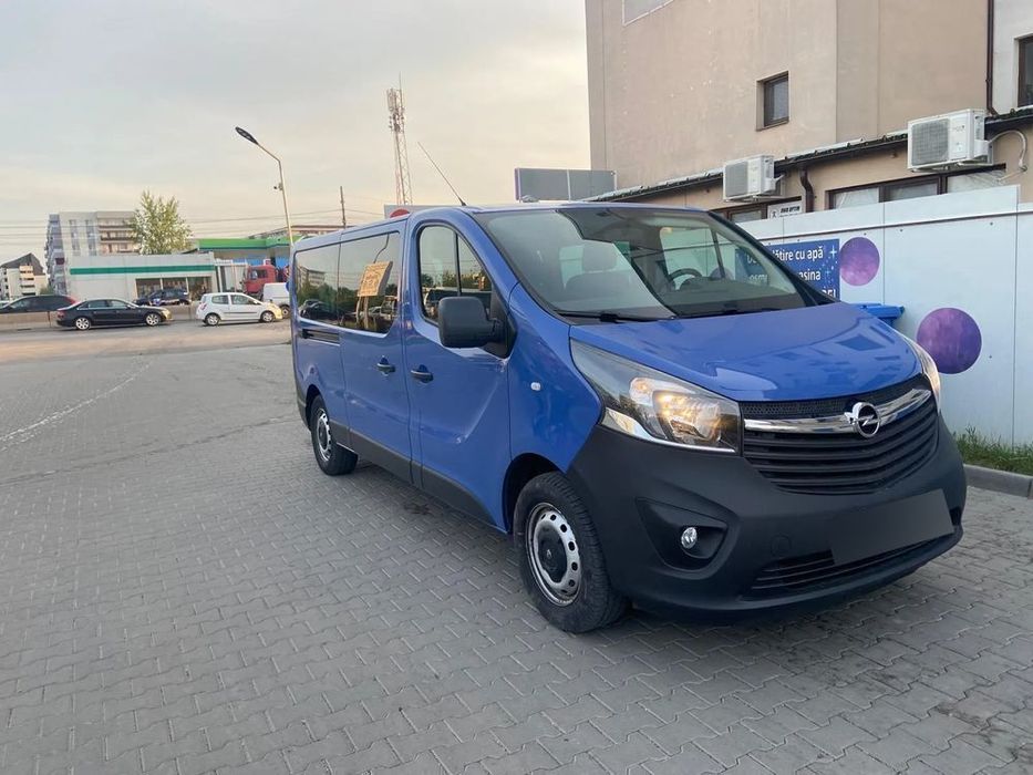 Opel Vivaro opel vivaro 8+1 locuri