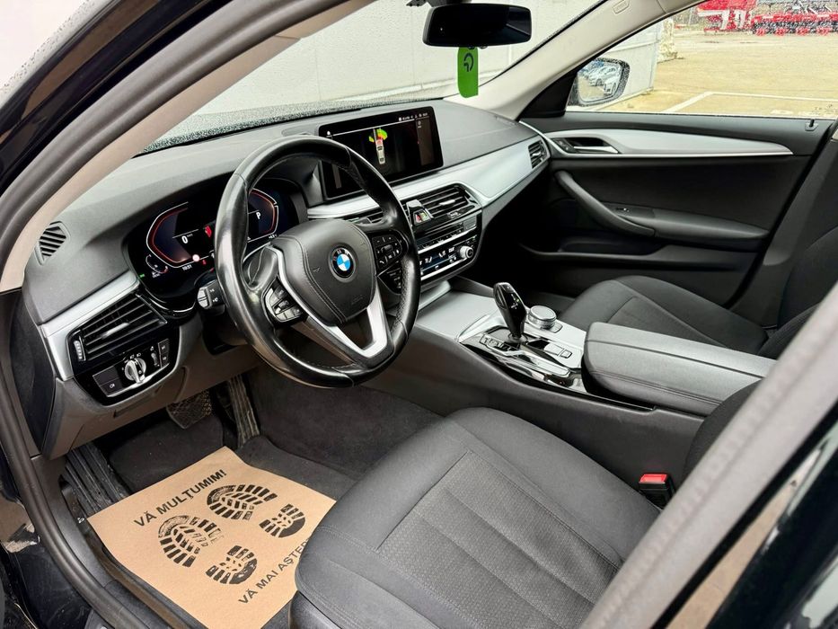 BMW Seria 5 2022 — imagine 5