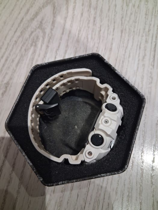 Casio g-shock GA 700