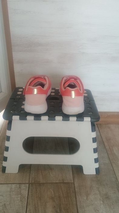 Детски маратонки за момиче