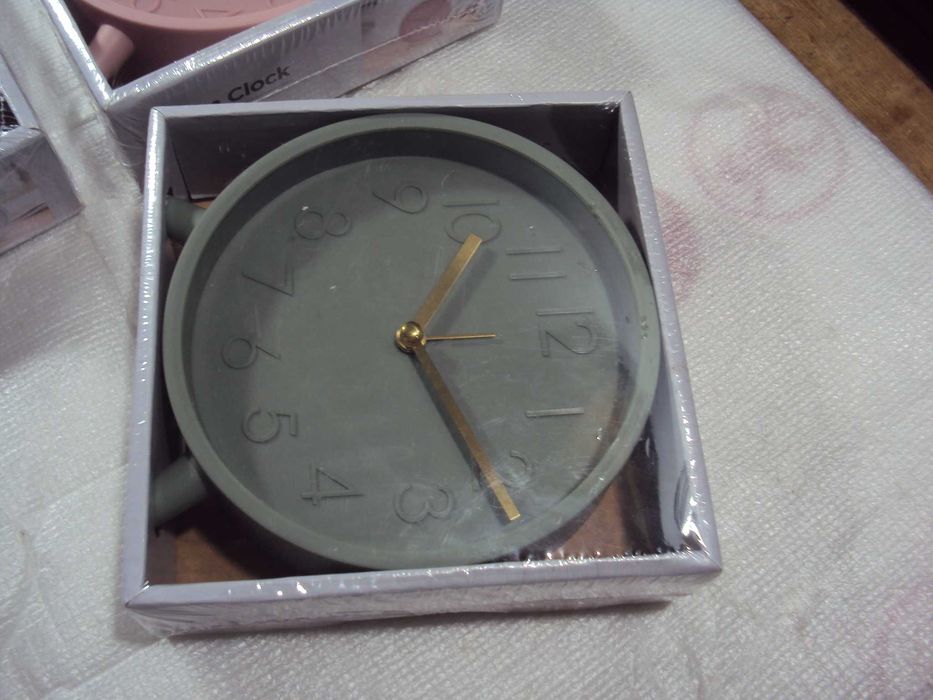 ceas de masă cu alarmă-diferite culori