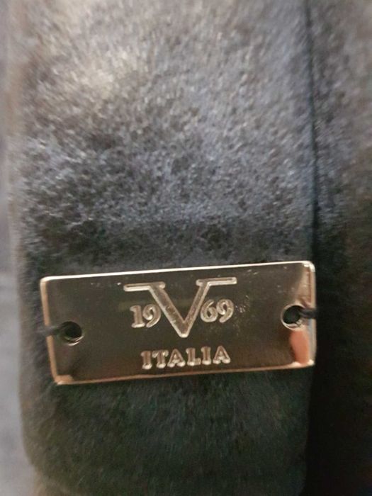 Ново дамско яке на  19V69 ITALIA