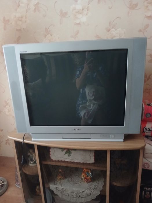 Рабочий телевизор Sony 4 тысячи