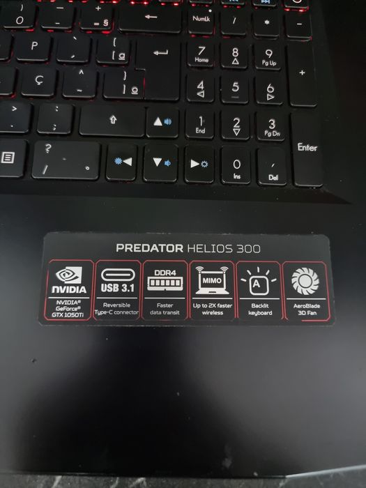 Noble Amanet - Acer Predator Helios 300 i5-7300HQ, Gtx 1050TI