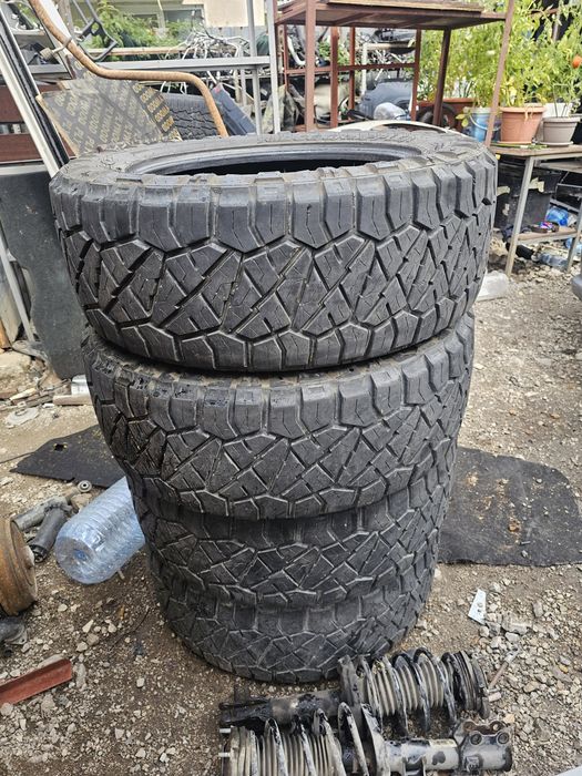 Гуми 33 х 11.50 20 R