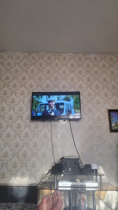 Продам 2 телевизора Самсунг