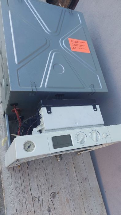 Cu Garantie .Vand o centrala Viessmann Vitopend 100 de 24 kw, una de 31 kw su una la cos .