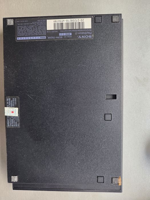 PlayStation 2,2 bucăți funcționale unul NTSC - J, 2 controlere .card de memorie și unul PAL  2 controlere card mem sigilat . Prefer predare personală.