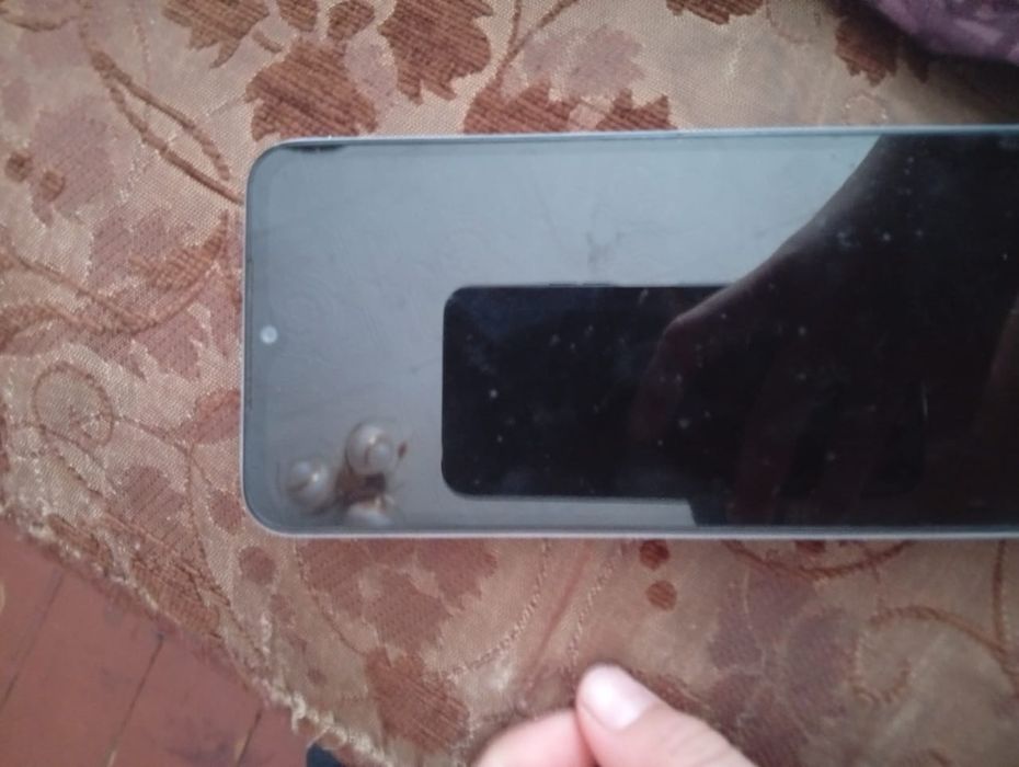 Редми а2+ и редми Обмен есть на  айфон хр х