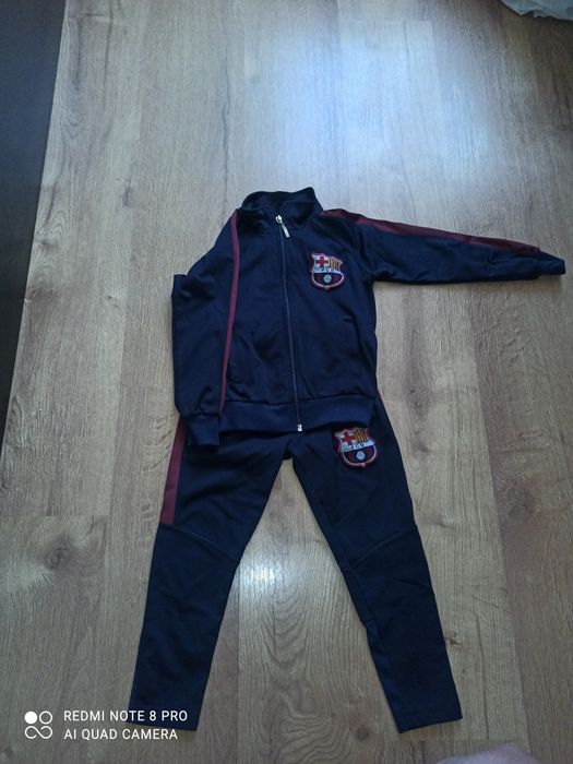 Детски дънки и детски екип Барселона