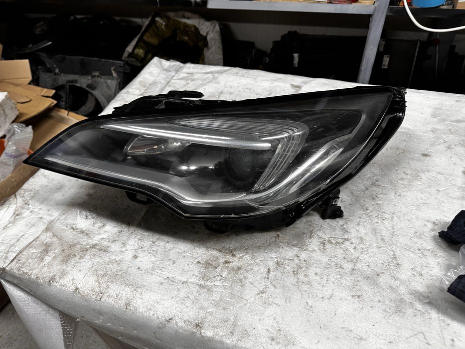 Far stânga opel astra k.