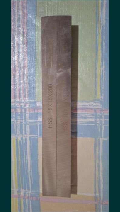 Кобалтови ножове