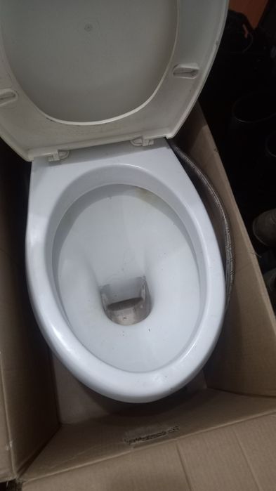 Продам Б/У Унитаз