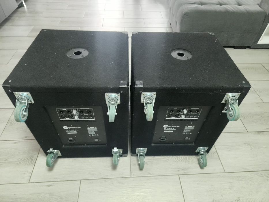 2 Subwooferi activi de 15 . 2000 lei 2 buc